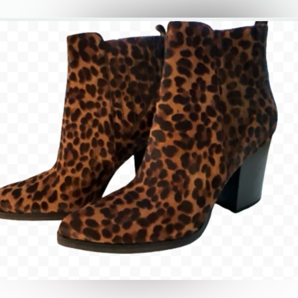 Marc Fisher Brown Leopard Print Alva Calf Hair Pony Booties Size 9 BNIB